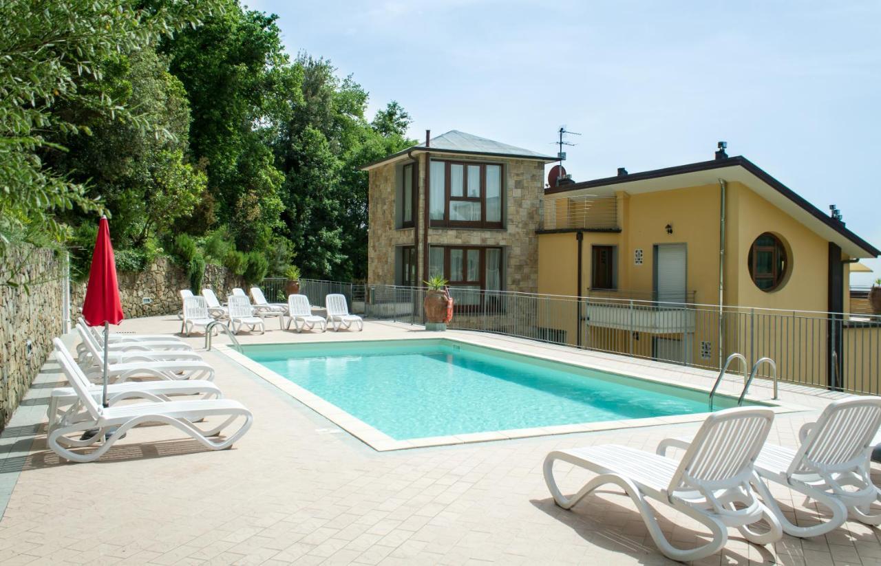 Residence Montefiore San Baronto Kültér fotó